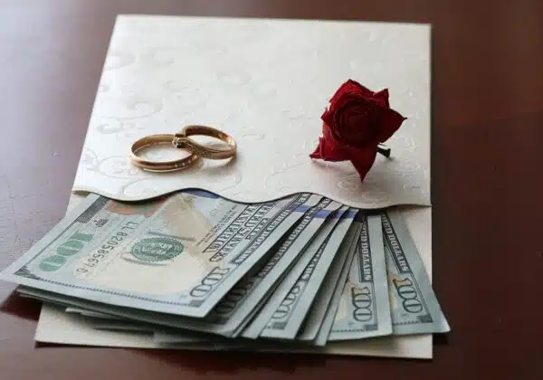 5 Wise Uses of Your Wedding Gift Money