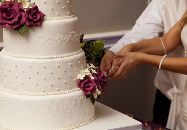 2016’s Most Anticipated Wedding Cake Trends