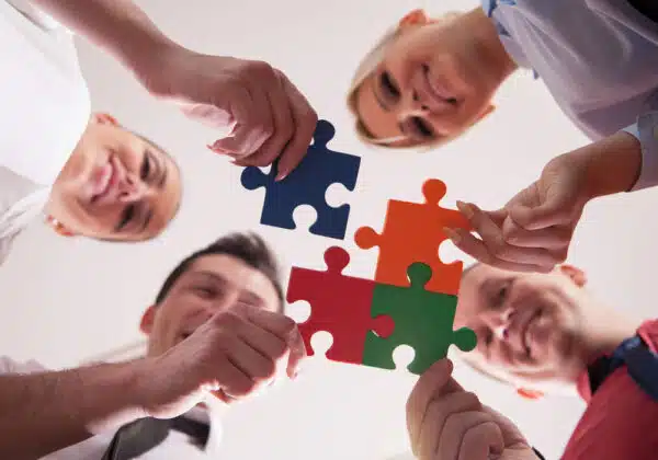 5 Signs Your Company Needs a Team-Building Event
