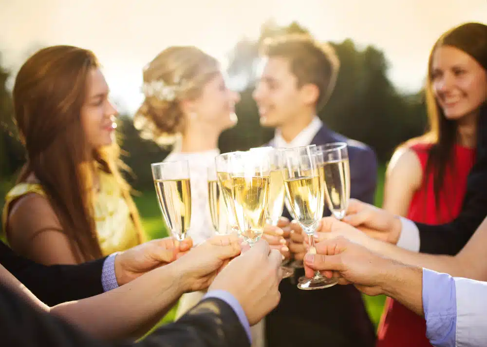 Cash Bar vs Open Bar