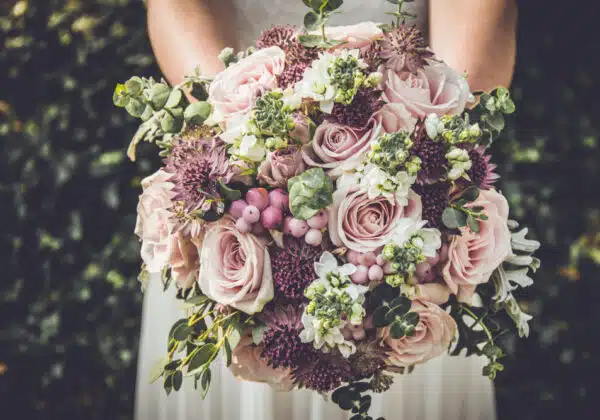 Choosing the Perfect Flowers for Your Wedding