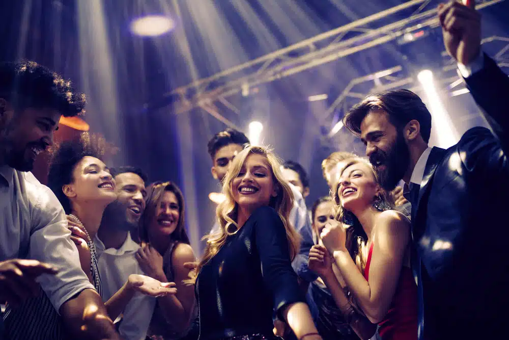 here's how you can gain more confidence on the dancefloor