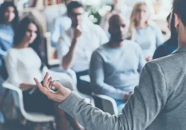How to Make an Engaging Presentation for Your Corporate Event