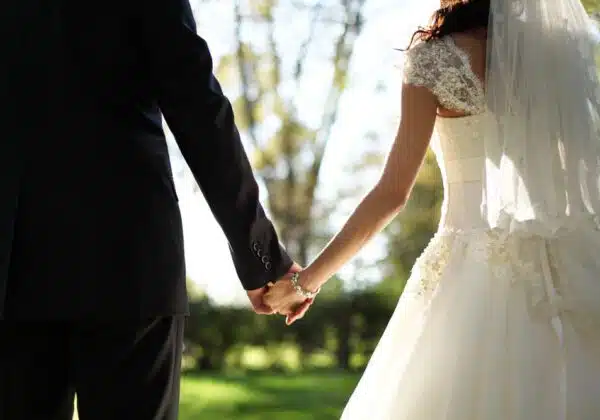 How to Host a Wedding in 2020