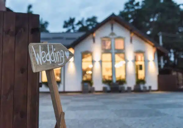 8 Ways to Customize Your Wedding Venue